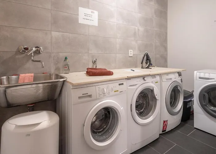 Solneset Farm فندق